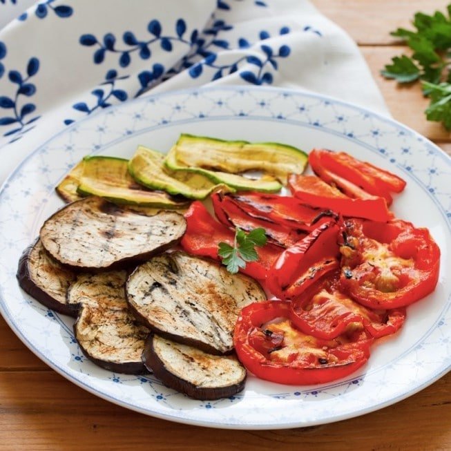 GRILLED VEGETABLES - Zucchini, aubergines, peppers - € 5.00